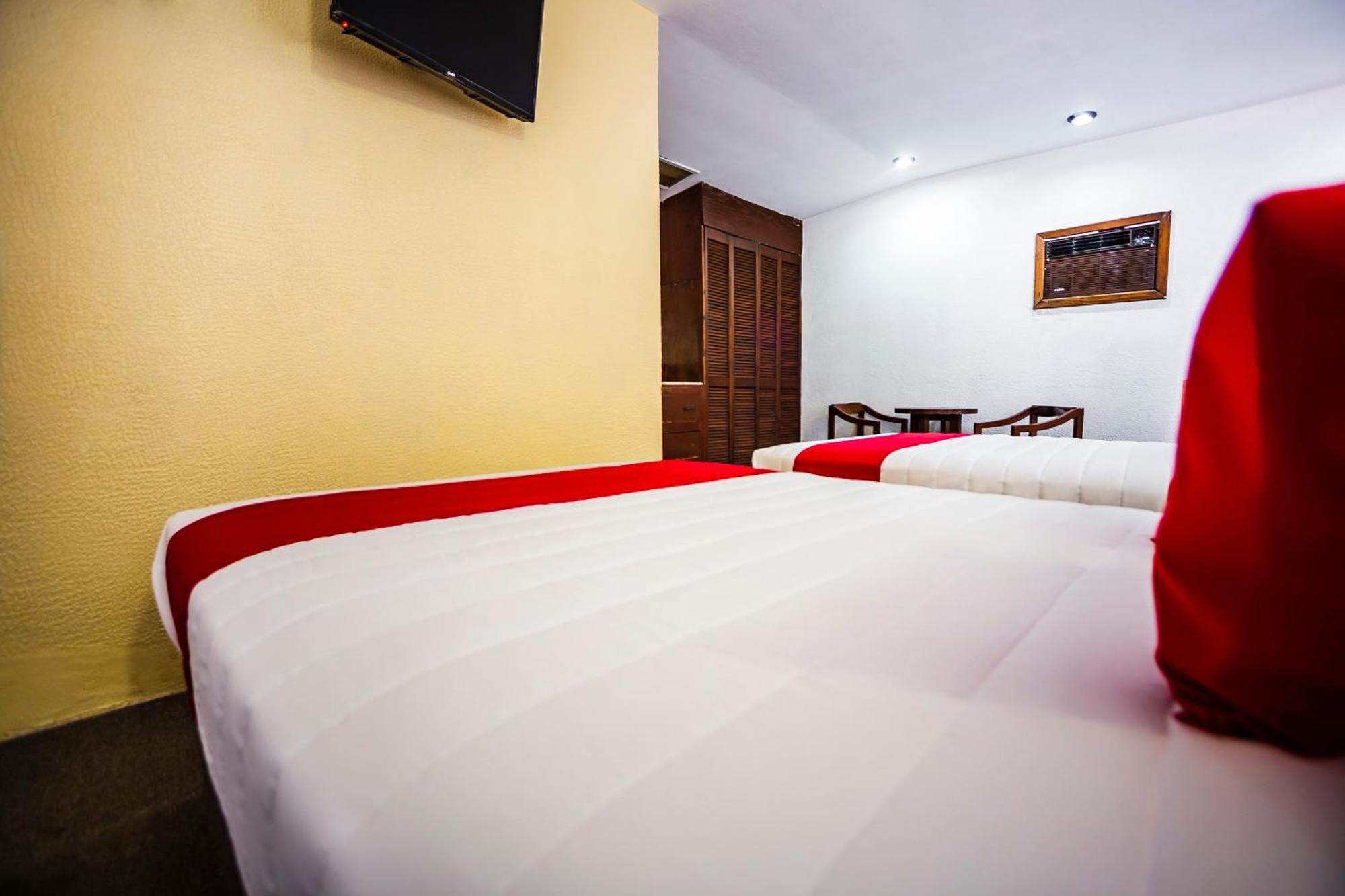Hotel Oyo Oasis,