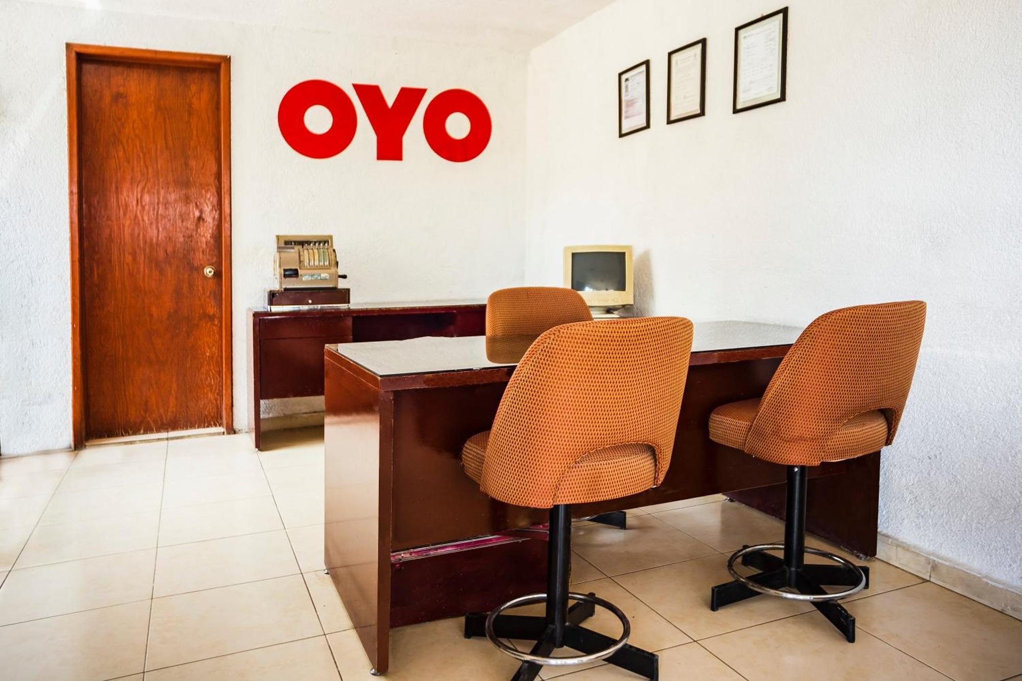 Hotel Oyo Oasis,