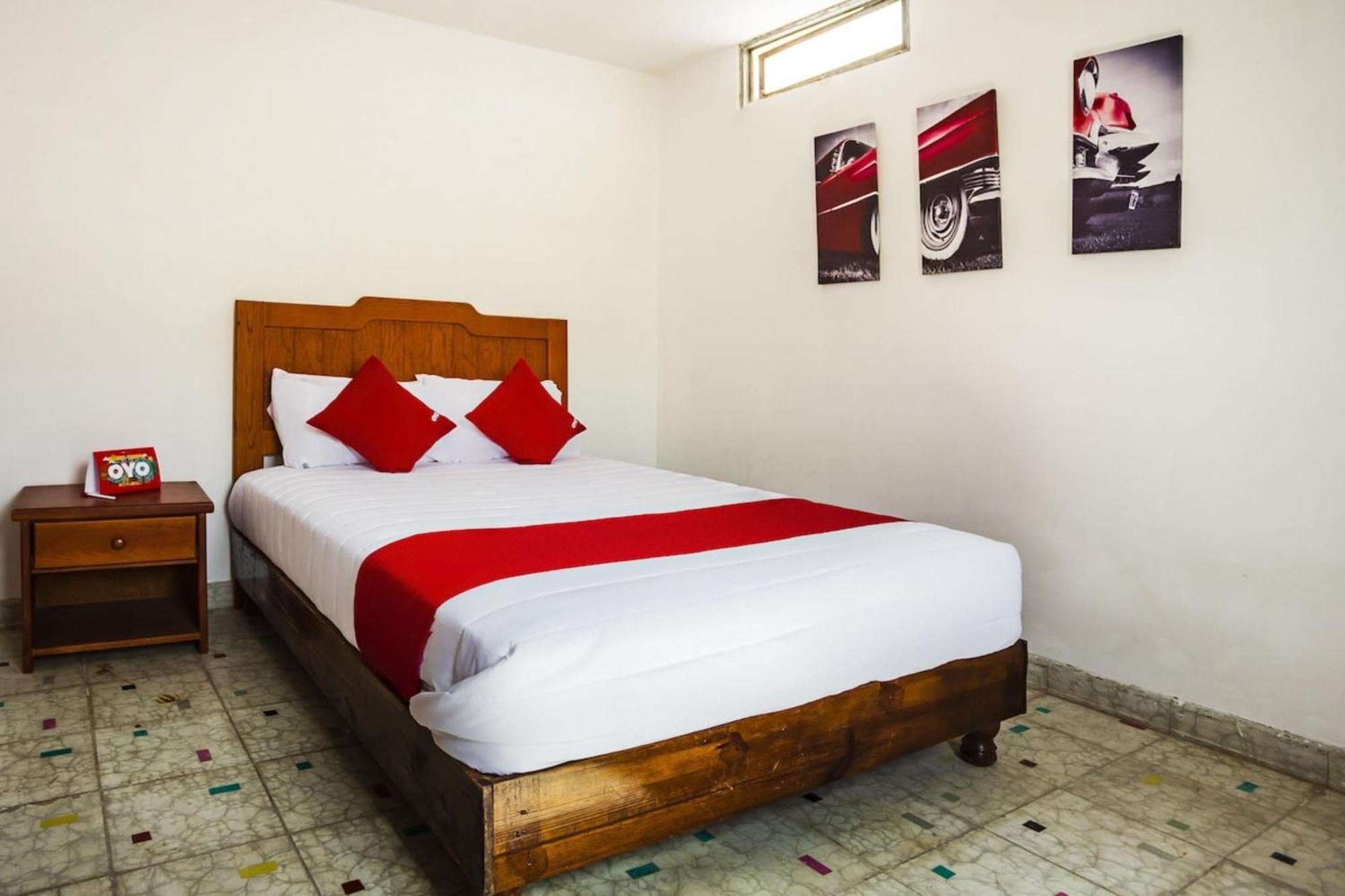 Hotel Oyo Oasis,